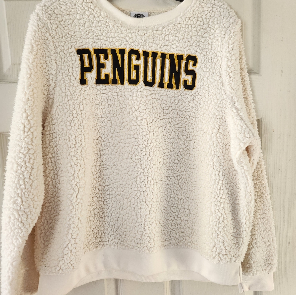 Women's NHL Penguins fleece